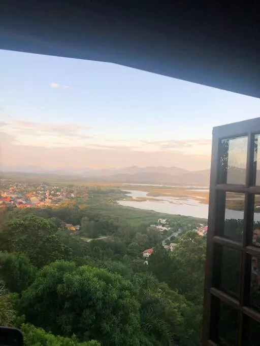 Holiday home Casa Lakshmi- Alto Padrao Com Vista Encantadora Garopaba